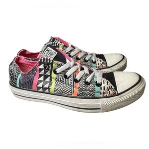 Retro Geometric Tribal Hyperculture Converse Women’s 9 Skate Shoes Chuck Taylor
